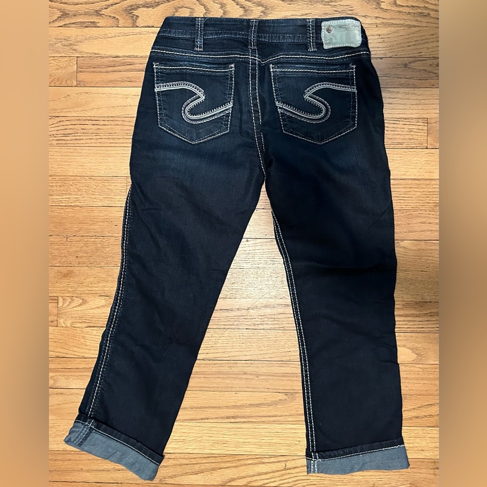 Silver Jeans Dark Wash Cropped Ankle Jeans - Picture 4 of 4
